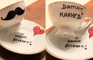 Damat fincanları ve tatlı tuzlu kahve yazıları